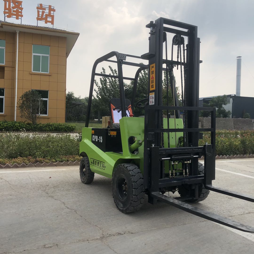 站立式電動(dòng)叉車生產(chǎn)廠家 站立式電動(dòng)叉車價(jià)格 - 山東順坤機(jī)械設(shè)備銷售